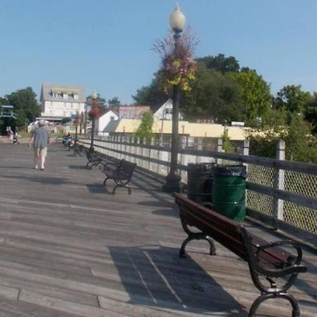 Villa Fun & Fabulous Getaway Gilford Exterior foto