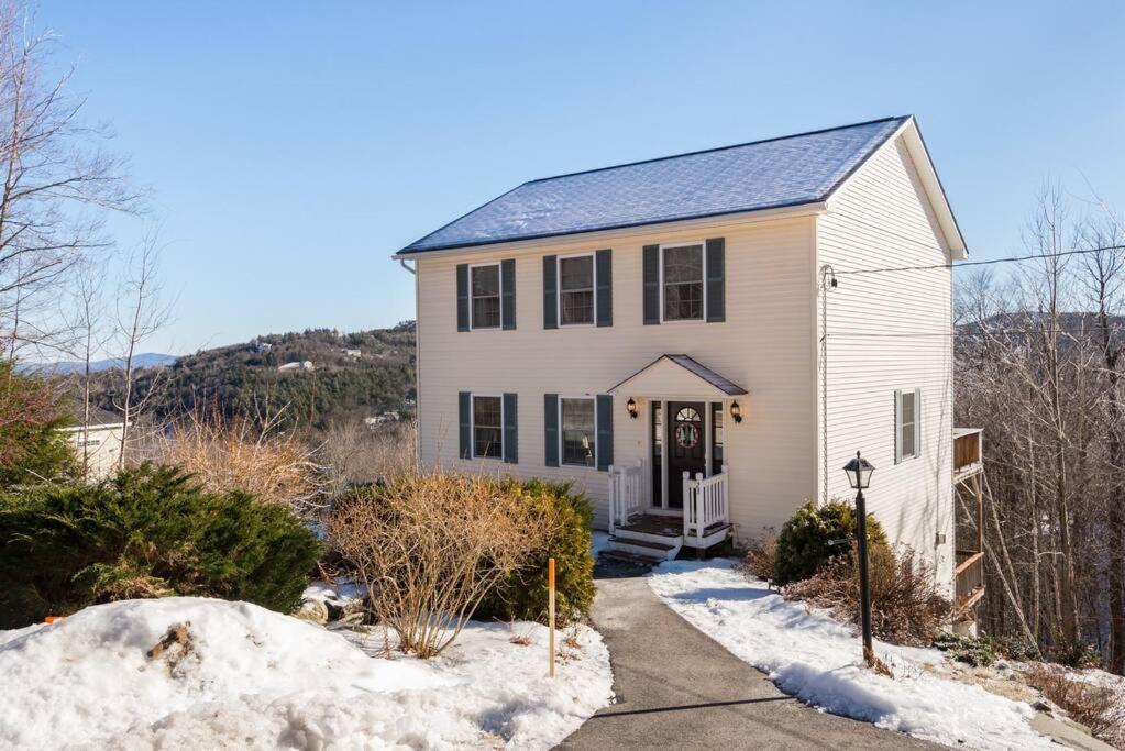 Villa Fun & Fabulous Getaway Gilford Exterior foto