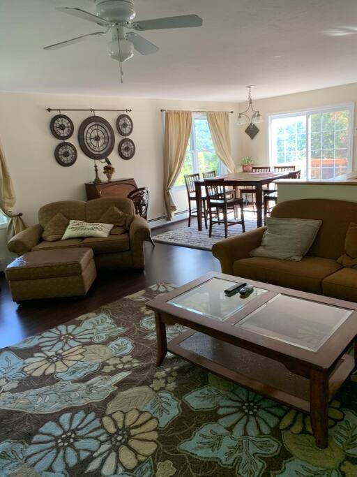Villa Fun & Fabulous Getaway Gilford Exterior foto