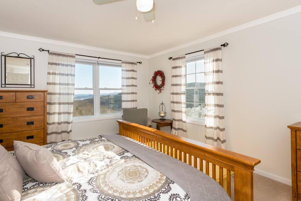Villa Fun & Fabulous Getaway Gilford Exterior foto